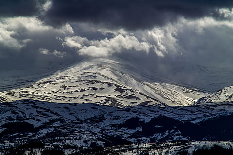 la neve, panoramico, montagna, ghiaccio, natura, all'aperto, inverno, ghiacciaio, cielo, vertice, freddo, maestoso, panorama, congelato, camminare, camminare in montagna, tacchino, vita naturale, Ayaz, paesaggio, sentiero d'escursionismo, umano, persone, pelle, foresta, montanaro, nuvole, verde, ambientale, pace, kennedy, albero, stagione, nube, temperatura fredda, nuvola - cielo, bellezza nella natura, montagna innevata, scenics - natura, ambiente, la tranquillità, nessuno, catena montuosa, scena tranquilla, cielo drammatico, destinazioni di viaggio, giorno, 5K, CC0, dominio pubblico, privo di copyright