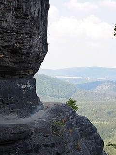 frienstein, Pfad, Weg, ausgesetzt, Idagrotte, Elbsandstein, Wanderung, Sandsteinfelsen, Landschaft, Steinformation, Wandern, Rock, Elbsandsteingebirge, Sandsteinberg, Berg, Himmel, Szenen - Natur, ruhige Szene, Rock - Objekt, Schönheit in der Natur, Ruhe, solide, Felsformation, Nicht-städtische Szene, Natur, Tag, Umgebung, wolke - himmel, keine Leute, Geologie, Gebirge, Land, draußen, erodiert, Formation, 4K, CC0, gemeinfrei, lizenzfrei