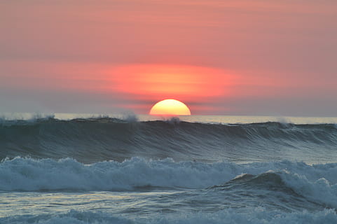 udsigt til solnedgang, solnedgang, ocean, vand, bølger, tropisk, kyst, udendørs, himmel, costa rica, horisont, hav, natur, strand, bølge, sol, sollys, skumring, sommer, kystlinje, solopgang - daggry, skønhed i naturen, bevægelse, scenics - natur, horisont over vand, sky - himmel, ingen mennesker, orange farve, sport, idyllisk, magt i naturen, 5K, CC0, offentligt domæne, royaltyfrie