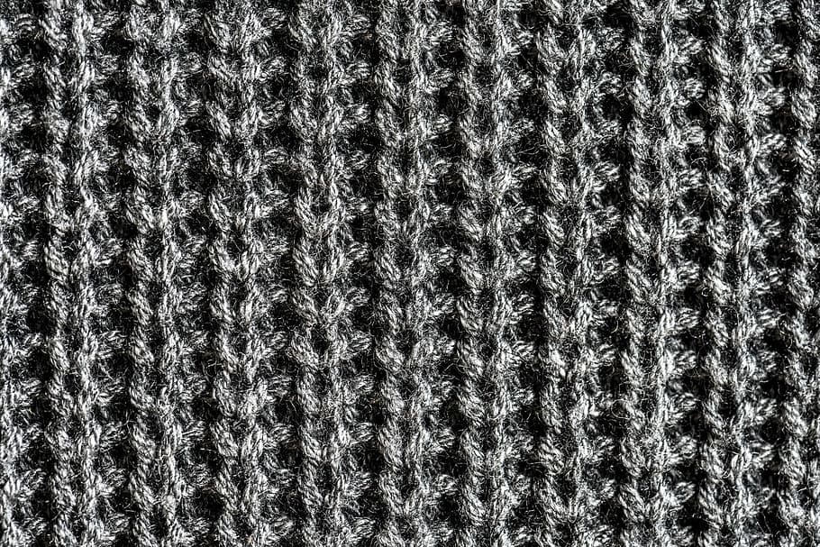 tèxtil gris, llana, escriptori, patró, fibra, tèxtil, atractiu, teló de fons, fons, manta, drap, roba, còpia espai, decoració, decorar, espai de disseny, teixit, peça, de punt, suau, superfície, textura, paret, marc complet, cap gent, a l'interior, primer pla, disseny, hivern, arbre, repetició, art i artesania, naturalesa, dia, funció de construcció de parets, il·luminat, luxe, roba calenta, ornamentat, 1080P