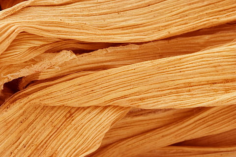 blat de moro, macro, tancar, detall, fulles, vermell, càlid, indi, fons, textura, primer pla, patró, marc complet, cap gent, material de fusta, a l'interior, menjar i beguda, naturalesa, marró, còpia espai, arbre, rock - object, bellesa a la natura, fusta, primer pla extrem, llis, rock, gra de fusta, efecte texturat, erosionat, clima àrid, 720P, CC0, domini públic, lliure de regalies