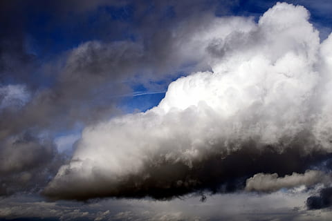 nor, thundercloud, cer, albastru, nori întunecați, redirecţiona, vreme, furtună, nebulozitate, atmosfera, forme de nori, cumulus nori, dispozitie, cer intunecat, plafon de nori, amenințător, munți nor, pluti, nor - cer, frumusețe în natură, culoare alba, mediu inconjurator, Cloudscape, nici o persoana, natură, scenice - natura, zi, nor de furtuna, în aer liber, fundaluri, dramatic cer, gri, putere în natură, vânt, de rău augur, meteorologie, 5K, CC0, domeniu public, fără drepturi de autor