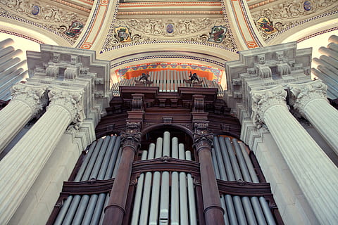 architettonico, dettagli, museo d'arte catalana, (Museu, museu nacional, dardo, de, Catalunya), Barcellona, Spagna, interno, museu nacional d'art de catalunya, Barcellona, ​​Spagna, architettura, architettura ed edifici, colonna architettonica, posto famoso, Organo a canne, struttura costruita, storia, Inquadratura dal basso, cupola, il passato, esterno dell'edificio, arco, destinazioni di viaggio, nessuno, governo, giorno, mestiere, soffitto, turismo, caratteristica architettonica, ornato, viaggio, arte e artigianato, palazzo di giustizia, stile classico, direttamente sotto, lampada elettrica, 4K