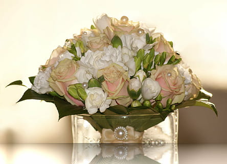 flowers, rose, composition, flower, flowering plant, plant, beauty in nature, flower arrangement, freshness, vase, nature, bouquet, close-up, rose - flower, indoors, fragility, no people, vulnerability, studio shot, petal, flower head, white color, bunch of flowers, 1080P, CC0, public domain, royalty free