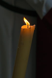 pelayaran, lilin, Paskah, api, pembakaran, api - fenomena alam, suhu panas, merapatkan, bersinar, diterangi, dalam ruangan, fokus pada latar depan, alam, tidak ada orang, warna oranye, gelap, peralatan penerangan, lingkungan Hidup, kamar gelap, kerohanian, pencairan, kilau, 2K, CC0, domain publik, bebas royalti