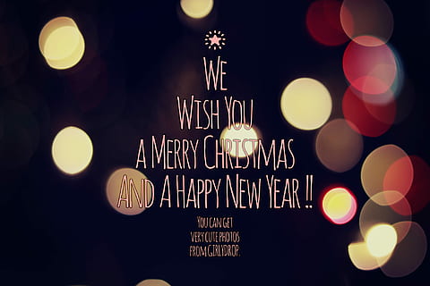 wens, vrolijk, Kerstmis, gelukkig, nieuwe, jaar, we wensen je fijne kerstdagen, en een gelukkig nieuw jaar, defocused, viering, achtergronden, decoratie, abstract, gloeiend, glimmend, nacht, schitteren, verlicht, illustratie, geen mensen, binnenshuis, detailopname, verlichtingsapparatuur, tekst, westers schrift, licht - natuurverschijnsel, licht, cirkel, Lens flare, geometrische vorm, vorm, gloeilamp, elektriciteit, kerst decoratie, donker, zwarte achtergrond, 1080P, CC0, publiek domein, royaltyvrij