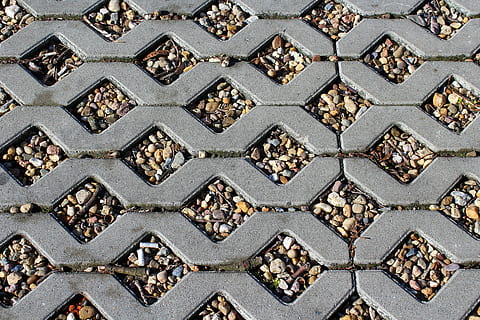 sol en béton gris, platelage, trotuar, cailloux, modèle, abstrait, texture, forme, mosaïque, l'arrière-plan, la structure du, abstraction, arrière-plans, plein cadre, personne, répétition, conception, texturé, cote à cote, directement au-dessus, journée, fermer, vue grand angle, aliments, dans une rangée, tuile, en plein air, Nourriture et boisson, grand groupe d'objets, tentation, 5K, CC0, domaine public, libre de droits