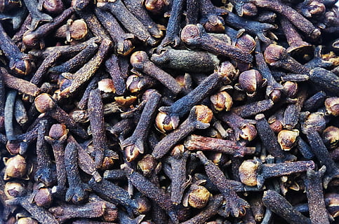 cloves, pepper, aromatic, fragrant, wine, throughout, full frame, backgrounds, large group of objects, still life, food, no people, abundance, food and drink, metal, close-up, wellbeing, spice, rusty, freshness, indoors, high angle view, heap, textured, day, nature, nail, 4K, CC0, public domain, royalty free