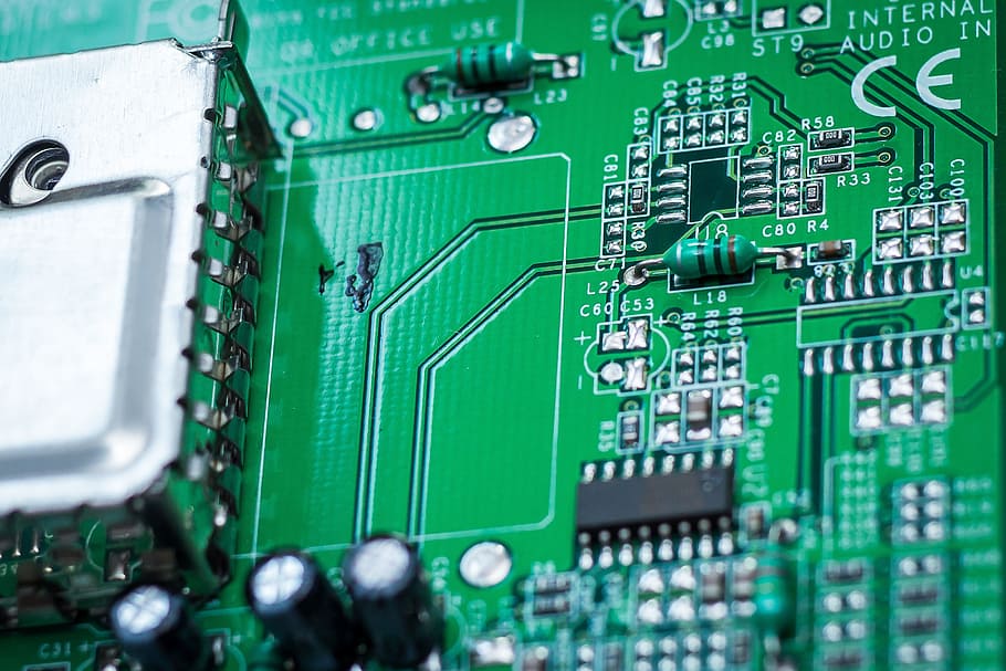 computer, edp, processore, elettronica, scheda audio, scheda di circuito, chip del computer, industria elettronica, tecnologia, industria, colore verde, complessità, scheda madre, connessione, attrezzatura informatica, nessuno, avvicinamento, componente elettrico, innovazione, parte del computer, messa a fuoco selettiva, attrezzatura, astratto, Alimentazione elettrica, materiale elettrico, 2K