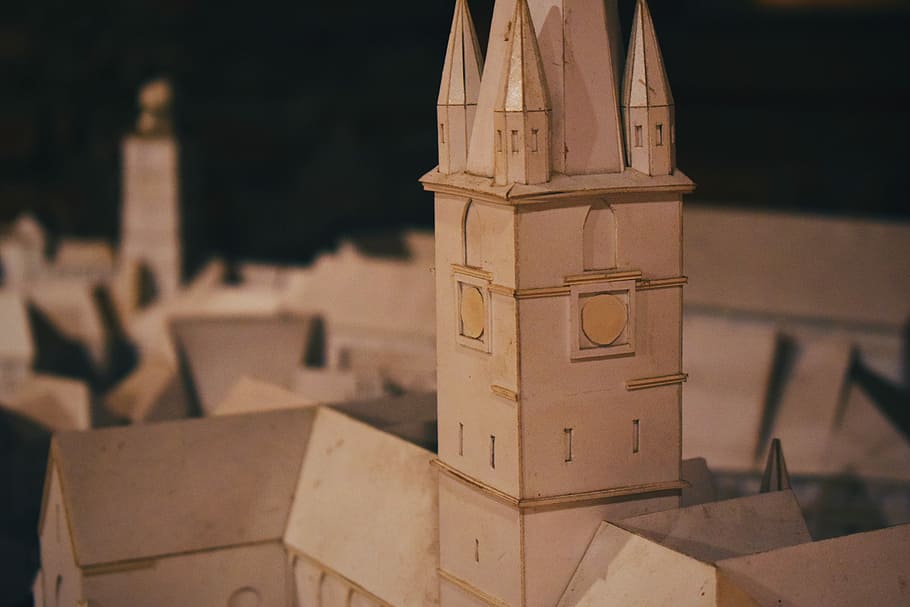 primer pla, foto, blanc, castell, miniatura, cases de paper, poc profund, tret de focus, Església, edifici, arquitectura, model, estructura construïda, exterior de l'edifici, religió, cap gent, creença, torre, lloc de culte, espiritualitat, cartró, centrar-se en primer pla, naturalesa, el passat, Caixa de cartró, història, a l'aire lliure, ciutat, 5K