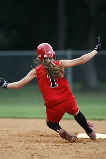 softball, spiller, glidende, basen, spil, konkurrence, atlet, Spille, kvinde, teenager, bold spil, ung, sport, uniform, løber, hjelm, handling, baseball - sport, sport uniform, baseball spiller, udendørs, konkurrencedygtig sport, ungdoms liga, holdsport, spillerum, mennesker, amerikansk fodbold - sport, en person, kaukasisk etnicitet, bold, vitalitet, rigtige mennesker, fuld længde, barn, fritidsaktivitet, barndom, livsstil, bevægelse, fokus på forgrunden, dag, drenge, hanner, herrer, piger, natur, tøj, dygtighed, menneskelige arm, teenage drenge, ungdom, indsats, 2K, CC0, offentligt domæne, royaltyfrie