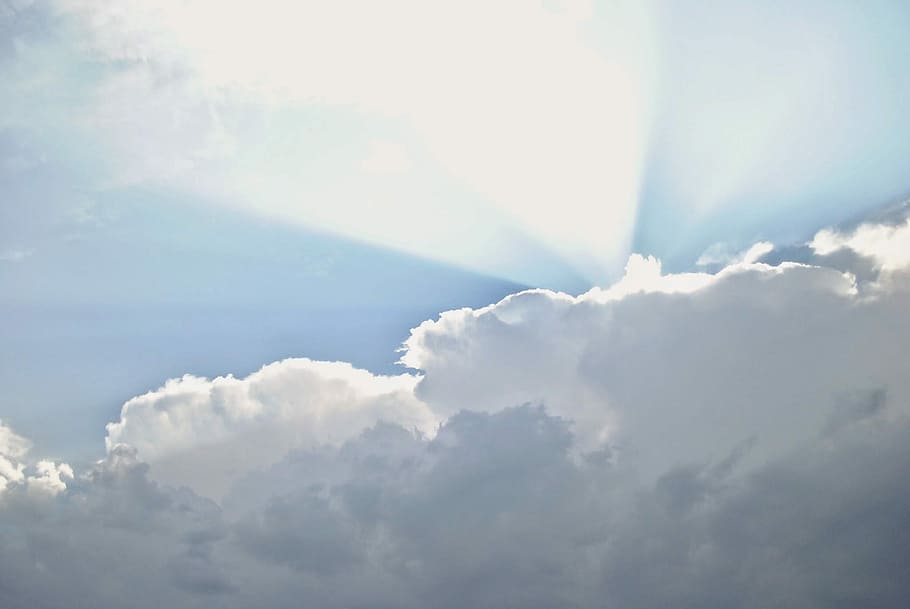 sollys, sol, skyer, himmel, himlen skyer, lys, skyer himmel, blå himmel, lyse, solrig himmel, solskin, sky - himmel, natur, vejr, ro, baggrunde, cloudscape, atmosfære, skønhed i naturen, scenics - natur, idyllisk, hvid farve, ingen mennesker, overskyet, blå, fluffy, vind, levende farve, udendørs, frihed, abstrakt, blødhed, over, meteorologi, Stærkt oplyst, 1080P