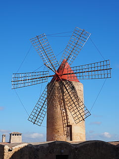 brun vindmølle, vindmølle, Algaida, Mallorca, milepæl, steder af interesse, teknisk bygning, bygning, arkitektur, tag, rød, vindmøllevinger, vinge, tårn vindmølle, mølle, møllevinge, himmel, westfälische mühlenstraße, Veltheim, nordrhein-westfalen, mølleteknik, nostalgi, tur, rotere, male, historisk, energi, vedvarende energi, mel mølle, baleariske øer, Spanien, teknologi, et besøg værd, blå, dag, vindkraft, lav vinkel visning, brændstof og elproduktion, miljøbeskyttelse, alternativ energi, turbine, miljø, traditionel vindmølle, natur, bygget struktur, skyfri himmel, ingen mennesker, landskab, landlige scene, udendørs, beton, 4K, CC0, offentligt domæne, royaltyfrie