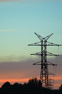 Unterstützung, Linie, Getriebe, Abend, Sonnenuntergang, Silhouette, Wolken, Blau, Orange, Hochspannungsleitung, Elektrizität, Himmel, Zivilisation, Trompete, Industrialisierung, Runde, Energie, Produktion, Draht, Sendemasten, Stromleitung, Industrie, elektrische Energie, Ökologie, Technologie, Kraftstoff- und Stromerzeugung, Baum, Pflanze, Natur, keine Leute, Flachwinkelansicht, orange Farbe, Strommast, Verbindung, draußen, wolke - himmel, Metall, Schönheit in der Natur, Netzteil, die Architektur, 4K, CC0, gemeinfrei, lizenzfrei