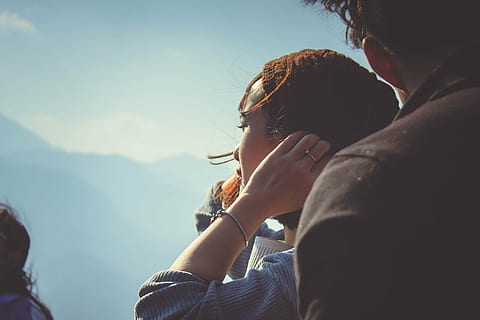beanie, bracelet, crowd, lady, pandora, people, side view, woman, outdoors, men, women, females, nature, mountain, lifestyles, young Adult, togetherness, adult, two people, headshot, bonding, portrait, sky, leisure activity, emotion, sunlight, young women, love, day, positive emotion, couple - relationship, 4K, CC0, public domain, royalty free