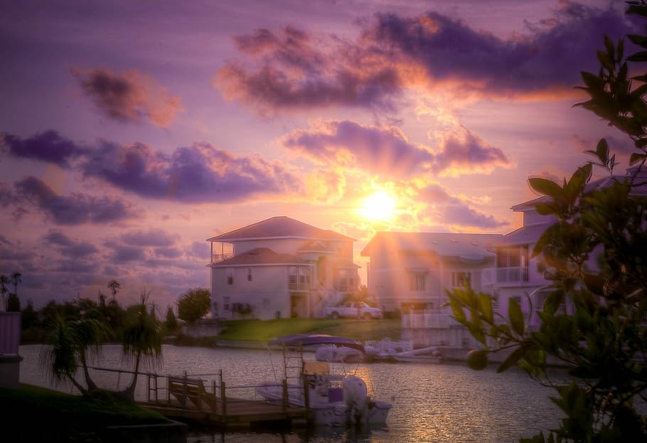 puesta de sol, florida, playa, canal, agua, puesta de sol, Florida, viaje, cielo, horizonte, oscuridad, vistoso, arquitectura, tropical, verano, nubes, bahía, edificios, escena, ligero, paisaje, naturaleza, tranquilo, azul, reflexión, nube - cielo, Dom, luz del sol, exterior del edificio, estructura construida, edificio, casa, Distrito residencial, planta, belleza en la naturaleza, árbol, nadie, paisajes - naturaleza, transporte, al aire libre, 4K