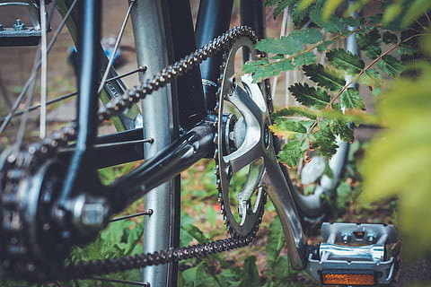 selektiv, fokus fotografie, schwarz, Fahrrad, rostfrei, stehlen, nahe, Bäume, immer noch, Artikel, Dinge, Fahrräder, Parkplatz, Ausrüstung, Zahnräder, Pedal, Pflanzen, Bokeh, Transport, hängend, keine Leute, Tag, draußen, Nahansicht, Landfahrzeug, Metall, Transportmittel, selektiver Fokus, Rad, Natur, Pflanze, Kette, Zaun, Wachstum, grüne Farbe, Barriere, Blatt, Grenze, Reifen, gesprochen, 5K, CC0, gemeinfrei, lizenzfrei
