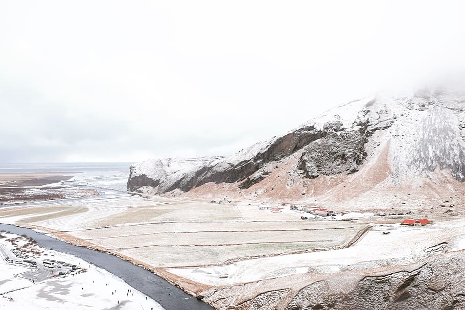isländische Berge, Weiß, braun, Berg, Blau, Himmel, tagsüber, isländisch, Berge, Rock, Wolke, Fluss, Schnee, Meer, Natur, Landschaft, Wasser, Winter, Strand, draußen, szenen, keine Leute, Eis, kalte Temperatur, Umgebung, Szenen - Natur, wolke - himmel, Schönheit in der Natur, Nicht-städtische Szene, Ruhe, Tag, ruhige Szene, kopieren sie platz, Reiseziele, Heiße Quelle, Salzebene, Steinbruch, schneebedeckter Berg, 4K