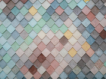 mehrfarbige Wandfliesen, Fliese, Muster, Pastell-, Wand, Mosaik-, Farbe, bauen, Fassade, Dach, Diamant, Quadrat, Schindel, Gartenhaus, Stratford, Hintergründe, Vollbild, mehrfarbig, Bodenbelag, keine Leute, Wiederholung, Tag, High Angle View, Fußweg, texturiert, Design, Pflasterstein, Stein, in einer Reihe, direkt darüber, draußen, gestalten, stein material, Fliesenboden, 4K, CC0, gemeinfrei, lizenzfrei