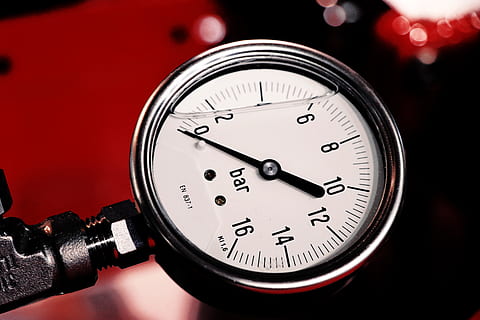 armbåndsur, numre, tid, holde øje, ur, tæt på, nedtælling, timer, minutter, præcision, rund, sekunder, tidsmåler, timeren, nummer, måleinstrument, nøjagtighed, Målestok, indendørs, stopur, ingen mennesker, rød, fokus på forgrunden, udstyr, uret ansigt, deadline, hastighed, sundhedspleje og medicin, cirkel, måler - måleinstrument, sølvfarvet, 5K, CC0, offentligt domæne, royaltyfrie