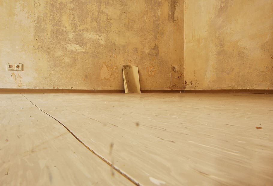 foto, marró, fusta, pis, habitació, interior, paret, casa, edifici, residencial, fusta dura, buit, funció de construcció de parets, sòls, a l'interior, material de fusta, arquitectura, cap gent, estructura construïda, interior de casa, dia, terres de fusta dura, absència, habitació domèstica, seient, còpia espai, vell, 2K
