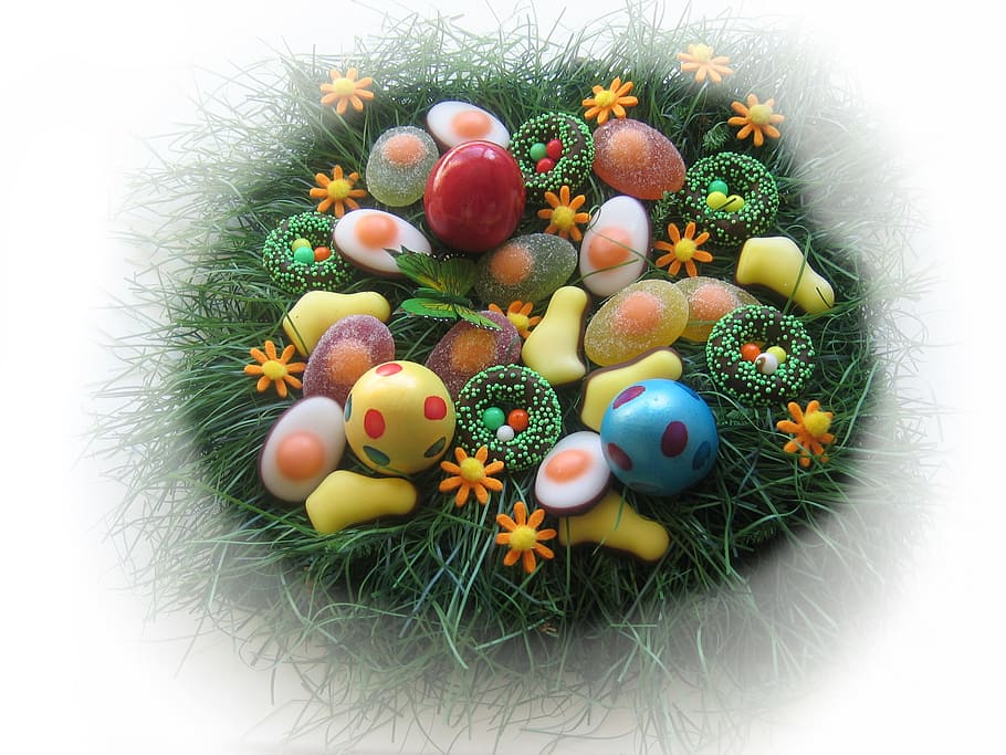 ous de Pasqua, pintura, Pasqua, ou, art, color, colorit, motiu, cistella, menjar i beguda, multicolor, fons blanc, variació, cap gent, celebració, menjar, festa, a l'interior, ou de Pasqua, natura morta, decoració, vista d’angle alt, naturalesa, primer pla, frescor, vacances - esdeveniment, directament a sobre, temptació, 2K