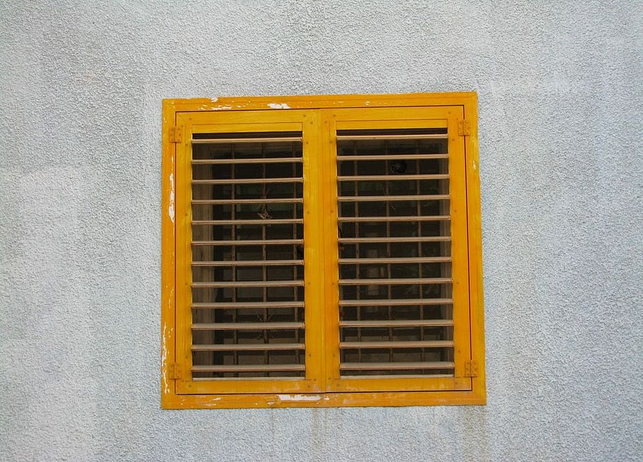 ventana, edificio, arquitectura, naranja, casa, exterior, construcción, diseño, urbano, nadie, estructura construida, exterior del edificio, día, amarillo, pared - característica de la construcción, seguridad, gris, al aire libre, proteccion, la seguridad, modelo, de cerca, metal, pared, Distrito residencial, marco de la ventana, hormigón, 720P