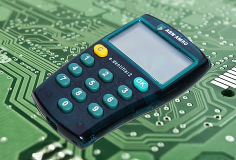 computer, technology, display, data, internet, identifier, privacy, communication, wireless technology, connection, close-up, green color, no people, indoors, computer chip, computer equipment, number, portable information device, selective focus, smart phone, computer part, industry, electronics industry, circuit board, electrical equipment, complexity, 2K, CC0, public domain, royalty free