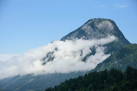 tyrol, bjerg, skyer, himmel, landskab, alpine, skønhed i naturen, scenics - natur, rolig scene, ikke-urbane scene, ro, natur, træ, plante, idyllisk, ingen mennesker, jord, sky - himmel, fjern, bjergkæde, dag, miljø, bjergtop, geologi, udendørs, formation, vulkansk krater, 5K, CC0, offentligt domæne, royaltyfrie
