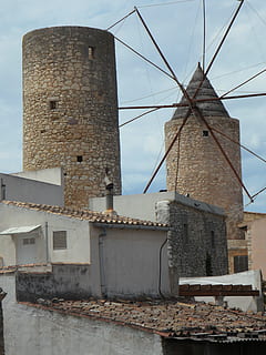 old, old mill, windmill, landmark, mallorca, historically, linkage, mill, building, wing, stony, wind energy, sky, perspective, mediterranean, homes, tower, architecture, europe, town, built structure, building exterior, no people, nature, day, history, the past, outdoors, low angle view, fuel and power generation, abandoned, wall, city, deterioration, sunlight, 4K, CC0, public domain, royalty free