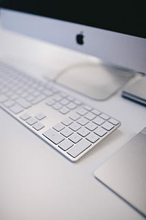 détails, Apple Imac, des ordinateurs, imac, Pomme, technologie, La technologie, ordinateur, clavier, Souris, souris magique, clavier d'ordinateur, portable, affaires, Bureau, l'Internet, pc, moderne, fermer, ordinateur de bureau, équipement, moniteur d'ordinateur, Technologie sans fil, lien, à l'intérieur, papier, table, la communication, couleur blanche, personne, mise au point sélective, équipement informatique, vue grand angle, nature morte, lettre, dispositif d'information portable, 5K, CC0, domaine public, libre de droits