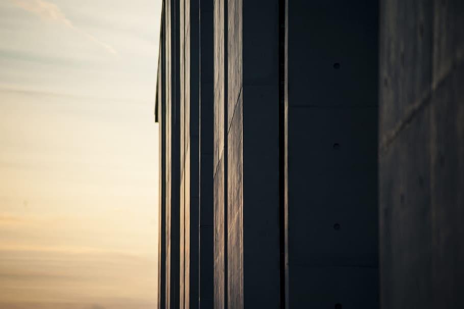 alba, posta de sol, edifici, sortida del sol, retroil·luminat, Berlín, la llum del dia, vespre, edifici reichstag, cel, cap gent, finestra, primer pla, a l'aire lliure, centrar-se en primer pla, estructura construïda, naturalesa, vidre - material, arquitectura, material de fusta, llum solar, còpia espai, dia, funció de construcció de parets, reflexió, transparent, núvol - cel, 4K