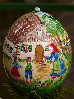 paasei, Pasen, verf, easter egg schilderij, Paas eieren, ei, schilderij, kunst, kleur, kleurrijk, Hans en Grietje, de heks, kunst en ambacht, detailopname, creativiteit, gebied, multi gekleurd, geen mensen, binnenshuis, focus op de voorgrond, enkel object, wereldbol - door de mens gemaakt object, patroon, stilleven, viering, decoratie, ontwerp, religie, planeet aarde, bloemenpatroon, 2K, CC0, publiek domein, royaltyvrij