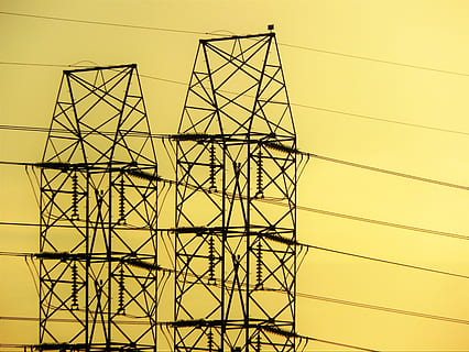 saulrieta, debesis, vads, jauda, mateus moro, degvielas un enerģijas ražošana, elektrību, elektriskais pilons, tehnoloģijas, kabeli, enerģijas padeve, zems leņķa skats, uzbūvēta struktūra, nav cilvēku, arhitektūra, savienojumu, raksturs, elektrības līnija, nozare, ārā, augsts - augsts, metāla, krēsla, elektrotīkls, tērauds, elektriskais aprīkojums, sakausējums, elektriskais komponents, 2K, CC0, publiskais domēns, bez atlīdzības