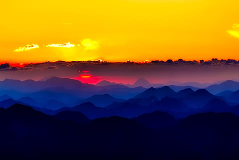multicolorido, silhueta, formação rochosa, Áustria, panorama, céu, nuvens, montanhas, lindo, floresta, arvores, madeiras, natureza, ao ar livre, névoa, nascer do sol, por do sol, país, região selvagem, scenics - natureza, beleza na natureza, cena tranquila, tranquilidade, montanha, nuvem - céu, meio Ambiente, idílico, ninguém, cadeia de montanhas, luz solar, cor laranja, céu dramático, Dom, Pico da montanha, 1080P, CC0, domínio público, royalty free
