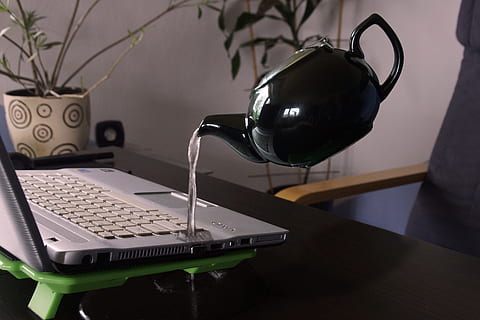 white, kettle droping water, silver laptop computer, computer, kettle, laptop, pouring, technology, water, water damage, royalty  images, wireless technology, table, indoors, communication, connection, no people, home interior, furniture, keyboard, computer keyboard, domestic room, modern, still life, business, computer equipment, pen, internet, electric lamp, 5K, CC0, public domain, royalty free