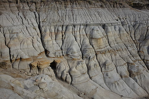 krajinářské fotografie, šedá, hnědý, Skalní formace, rozsedlina, textura, kopec, špína, venkovní, Šedá, kámen, krajina, Příroda, mountian, geologie, nikdo, krása v přírodě, den, pevný, mimoměstské scény, celý rám, Skála, rock - objekt, klid, fyzická geografie, hrubý, scenics - příroda, venku, přírodní vzor, texturou, vzor, pozadí, erodoval, klimatu, suché podnebí, 4K, CC0, veřejná doména, bez autorských práv
