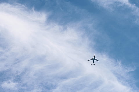 white, passenger plane, sky, daytime, gray, plane, flying, beneath, clouds, cloud, airplane, fly, wing, aeroplane, flight, high, commercial plane, tail, transportation, travel, day, air vehicle, cloud - sky, low angle view, mode of transportation, on the move, mid-air, nature, no people, motion, blue, outdoors, commercial airplane, journey, copy space, aerospace industry, directly below, vapor trail, 2K, CC0, public domain, royalty free
