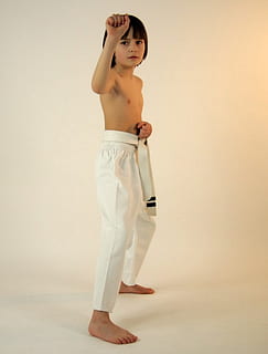 schattig, vent, model-, jong, studio opname, binnenshuis, staand, een persoon, volledige lengte, gekleurde achtergrond, volwassen, jonge volwassene, menselijk lichaamsdeel, portret, gezonde levensstijl, blootsvoets, levensstijlen, lichaamsdeel, op zoek, kleding, zijaanzicht, beige achtergrond, mooie vrouw, kapsel, semi-dress, overpeinzing, menselijke ledemaat, 2K, CC0, publiek domein, royaltyvrij
