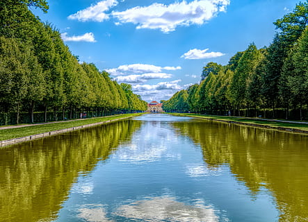 apă, reflecţie, râu, copac, lac, Munchen, castelul se simte ca acasă, castel, natură, peisaj, copacii oglinzi, cer, oglindire, plantă, Culoarea verde, nor - cer, frumusețe în natură, liniște, scenice - natura, nici o persoana, o scenă liniștită, malul mării, zi, arhitectură, idilic, creştere, în aer liber, 4K, CC0, domeniu public, fără drepturi de autor