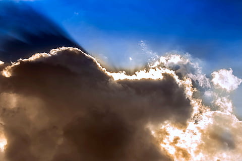 sky, clouds, dark clouds, bright cloud, clouds form, sunbeam, weather, full of energy, mood, cloudscape, nature, cloud - sky, sunlight, heaven, atmosphere, dramatic sky, scenics - nature, fluffy, blue, beauty in nature, environment, idyllic, backgrounds, wind, outdoors, no people, bright, abstract, freedom, softness, above, 4K, CC0, public domain, royalty free