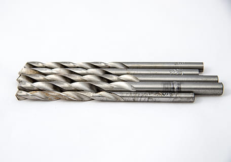 perforar, metal, apertura, hilo, rebanar, cortar, copia espacio, foto de estudio, Fondo blanco, adentro, nadie, de cerca, apilar, el color blanco, separar, comida y bebida, comida, naturaleza muerta, sencillez, grupo de objetos, grupo mediano de objetos, escaso, papel, arreglo, 4K, CC0, dominio público, libre de derechos
