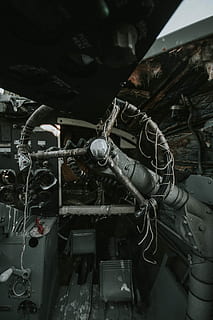 Bugün ben, sürme, uçak, araç direksiyon, motor, harabe, makine, insansız, içeriye, metal, makinalar, terkedilmiş, eski, makine parçası, teknoloji, ulaşım modu, taşımacılık, bağ, paslı, sanayi, ekipman, boru - boru, karmaşa, hasarlı, yıpranmış, mimari, garaj, 4K, CC0, kamu malı, telif ücretsiz