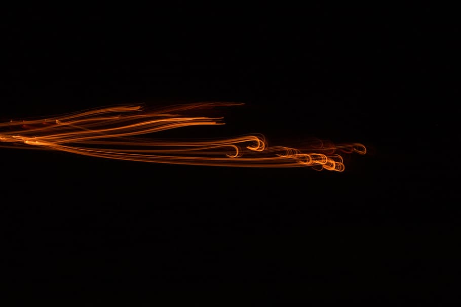 Zeitraffer Fotografie, Orange, Licht, schwarz, Hintergrund, Feuer, Nacht-, Flamme, Feuer Hintergrund, Hitze, brennen, heiß, rot, Design, Inferno, Achtung, feurig, Leistung, Gelb, Rauch, lodernd, Energie, brennbar, warm, lodern, Verbrennung, Hölle, Feuer Vektor, Textur, gefährlich, flammend, Symbol, Bewegung, Studioaufnahme, schwarzer Hintergrund, abstrakt, keine Leute, drinnen, Langzeitbelichtung, Feuer - natürliches Phänomen, Bewegungsunschärfe, kopieren sie platz, beleuchtet, Muster, Lichtspur, orange Farbe, Hitze - Temperatur, Geschwindigkeit, Natur, fließend, Form ändern, 5K
