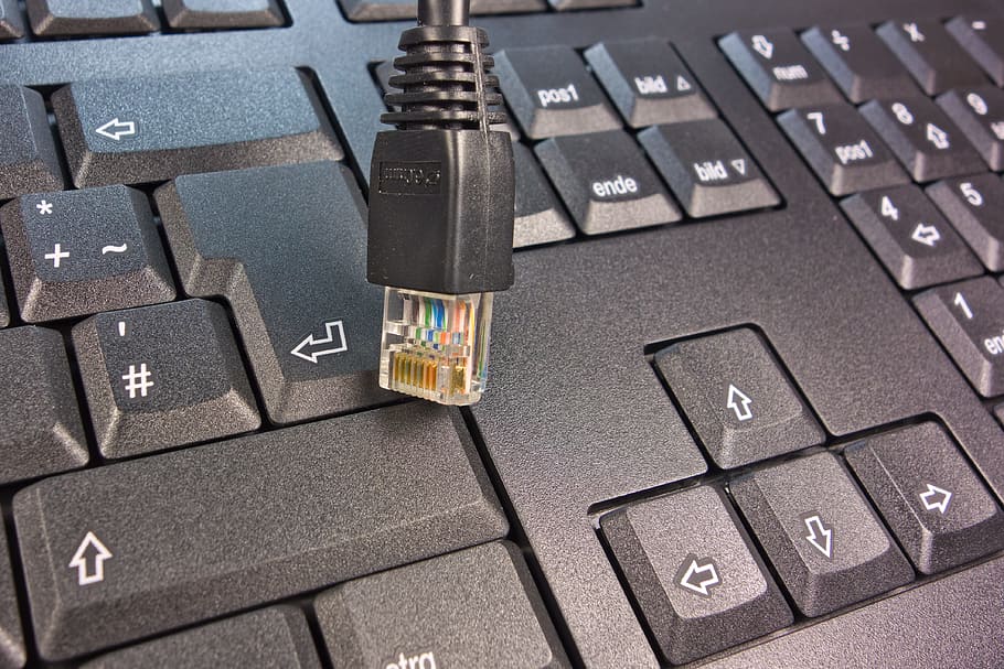 teclat, ordinador, claus, Dispositiu d'entrada, teclat, ordinador, periferia, lletres, maquinari, entrada, teclat d’ordinador, PC, cable, cable de connexió, rj-45, endoll, barra d’espai, edp, processament de dades, connexió, fs, línia, cost, tecnologia, cap gent, comunicació, primer pla, equips informàtics, part de l’ordinador, tecnologia sense fils, clau d’ordinador, portàtil, xarxa d’ordinadors, text, vista d’angle alt, Internet, carta, marc complet, alfabet, hacker informàtic, 4K