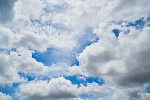 Wolke, Blau, Hintergrund, Zusammensetzung, Platz, Wolken, Weiß, Sommer-, Landschaft, Natur, weiße Wolken, Himmel, Solar-, unglaublich, wunderschönen, Frieden, Umwelt, Licht, Morgen, großartig, Textur, Jahreszeit, Tag, Fotografie, Atmosphäre, Foto, lebendige Farbe, Farbbild, Detail, abstrakt, keine Leute, niemand, Hintergründe, Nahansicht, kopieren sie platz, Muster, abstraktes Muster, Tapete, selektiver Fokus, horizontal, wolke - himmel, Wolkengebilde, Umgebung, bedeckt, weiße Farbe, Schönheit in der Natur, Szenen - Natur, flauschige, Wind, Ruhe, idyllisch, draußen, Freiheit, Klima, sauber, hell, Weichheit, Meteorologie, 8K