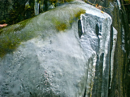 ghiaccioli, primavera, montagna, Due, cascata, natura, acqua, ruscello, fiume, acqua corrente, lunga esposizione, bellezza nella natura, scenics - natura, movimento, foresta, nessuno, giorno, sport, fluente, albero, pianta, terra, sport acquatico, roccia, all'aperto, potere in natura, acqua che cade, 2K, CC0, dominio pubblico, privo di copyright