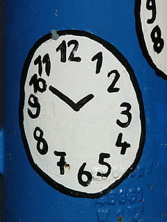 clock, time of, clock face, pointer, paint, painted, blue, number, communication, close-up, no people, sign, black color, wall - building feature, text, shape, circle, white color, human representation, art and craft, geometric shape, metal, representation, day, indoors, western script, 2K, CC0, public domain, royalty free