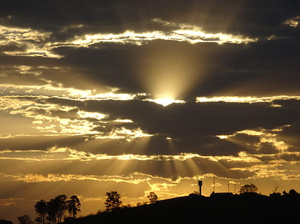 solnedgang, Eventide, stråler, himmel, skyer, horisont, sky - himmel, scenics - natur, silhuet, skønhed i naturen, sollys, solstråle, natur, orange farve, ingen mennesker, ro, rolig scene, træ, sol, idyllisk, dramatisk himmel, plante, udendørs, miljø, lyse, Stærkt oplyst, streaming, 4K, CC0, offentligt domæne, royaltyfrie