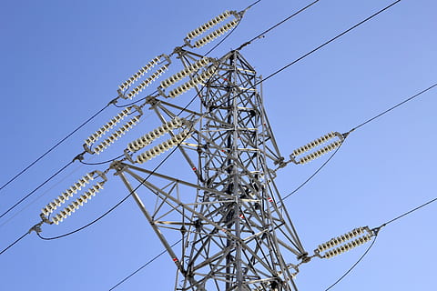 elektrický, Napětí, Napájení, drát, nebe, energie, šroub, věž, proud, kabel, technologie, elektřina, spojení, paliva a energie, Příroda, modrý, nikdo, architektura, nízký úhel pohledu, zdroj napájení, stavba, čisté nebe, elektrické vedení, elektřina pylon, sdělení, globální komunikace, venku, den, elektrické komponenty, elektrické zařízení, výše, 2K